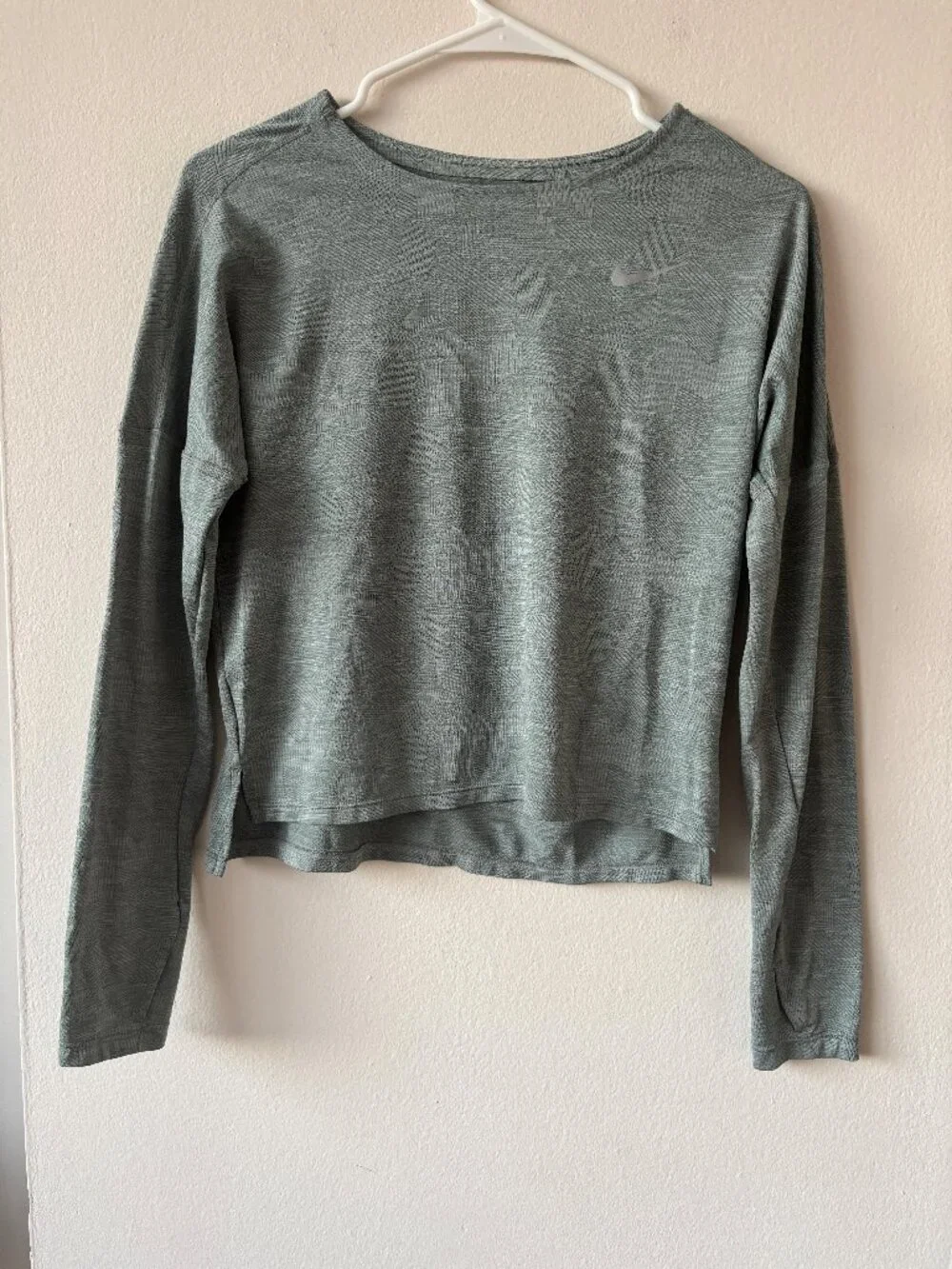 Nike Dri-Fit Long Sleeve Green Tee - Size Small